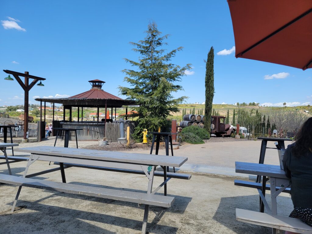 picnic tables Peltzer Winery